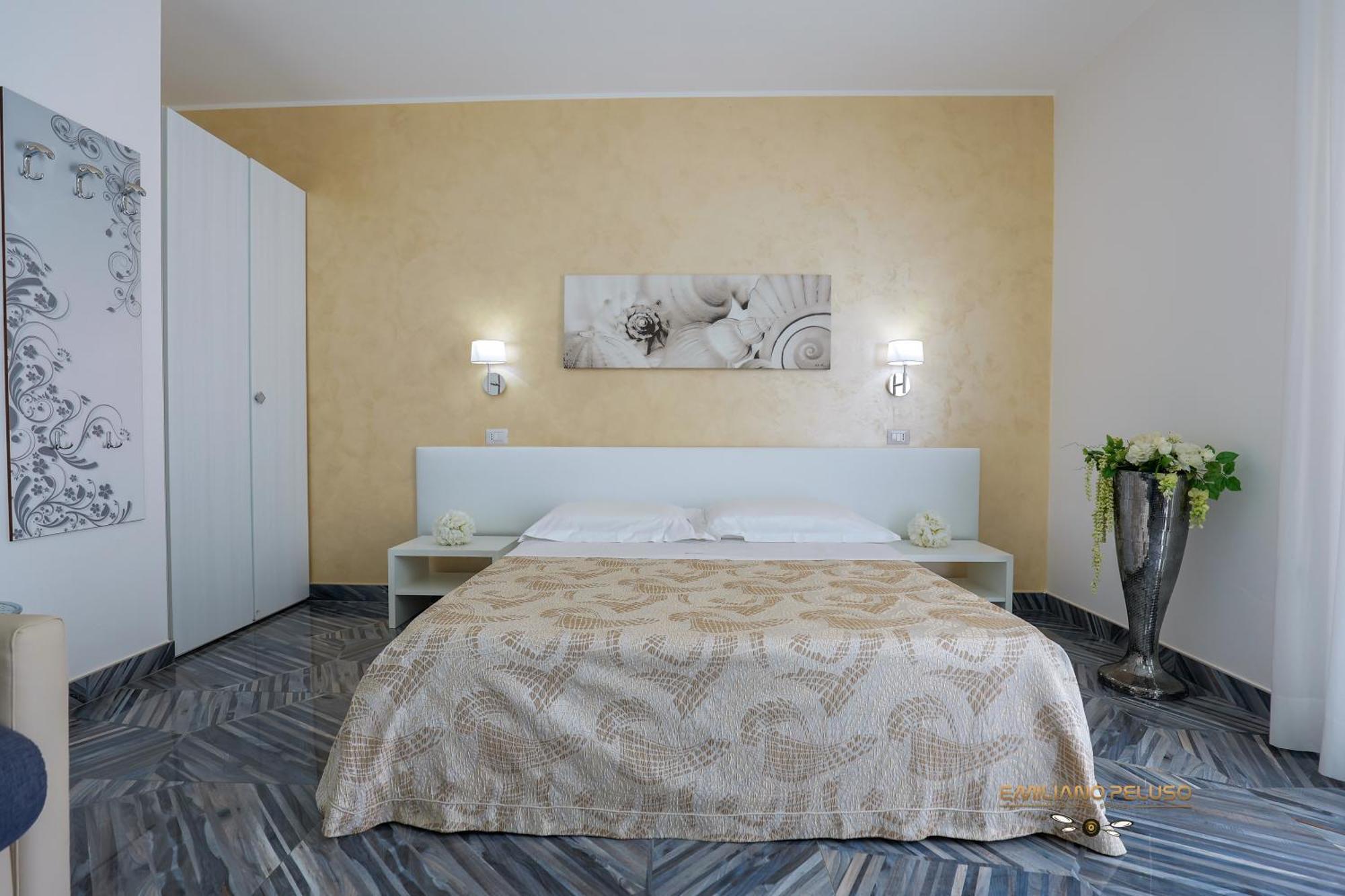 Casa Alfieri"Rooms And Apartments" Porto Cesareo Exterior foto
