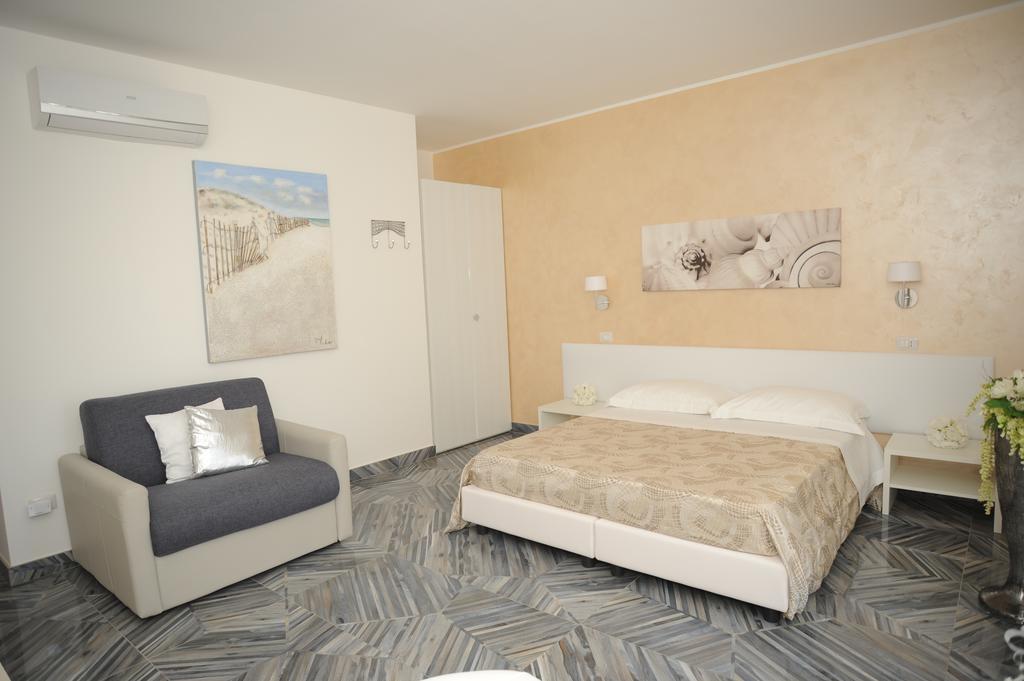 Casa Alfieri"Rooms And Apartments" Porto Cesareo Exterior foto